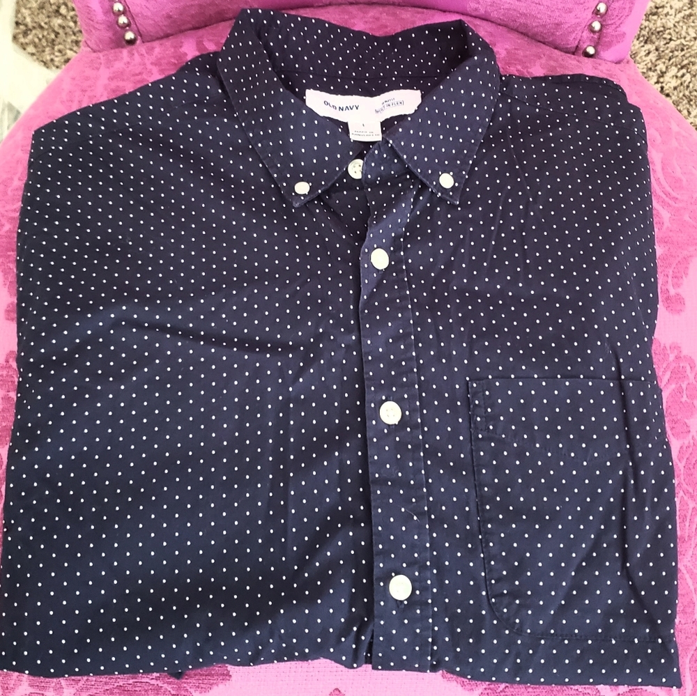 NWOT ON Dotted Slim Fit Button Up